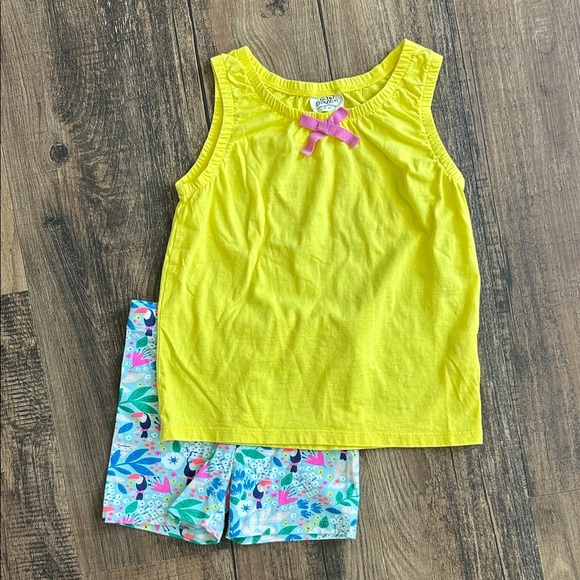 Mini Boden Bright Yellow Top with Pink Bow and Patterned Shorts - Picture 1 of 6